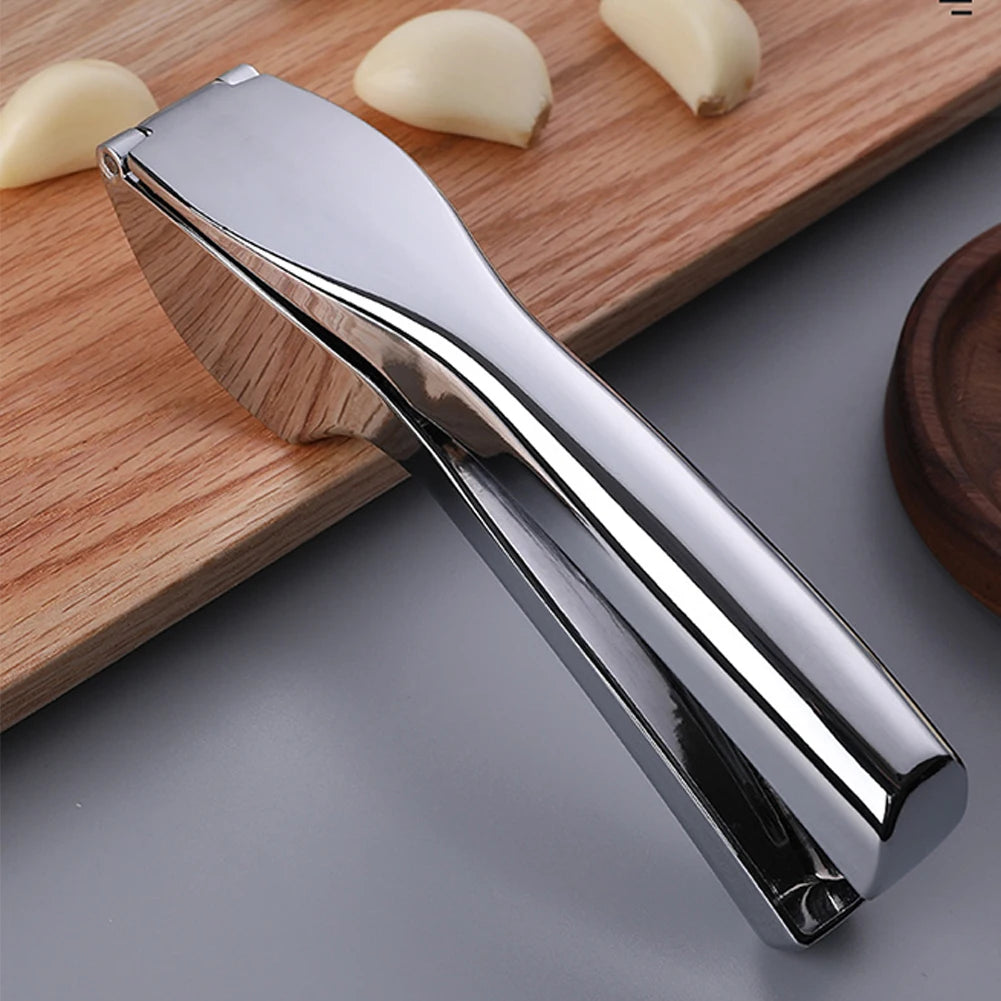 Garlic Crusher Super Easy To Use Garlic Mincer Tool Crush Garlic Effortlessly Garlic Presser with Easy-Squeeze Ergonomic Handle